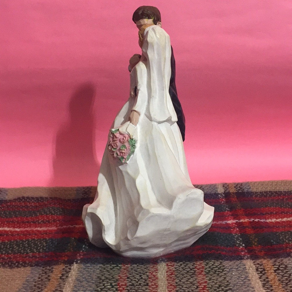 Willow Tree Wedding Couple Figurine - White and Black - Picture 2 of 8